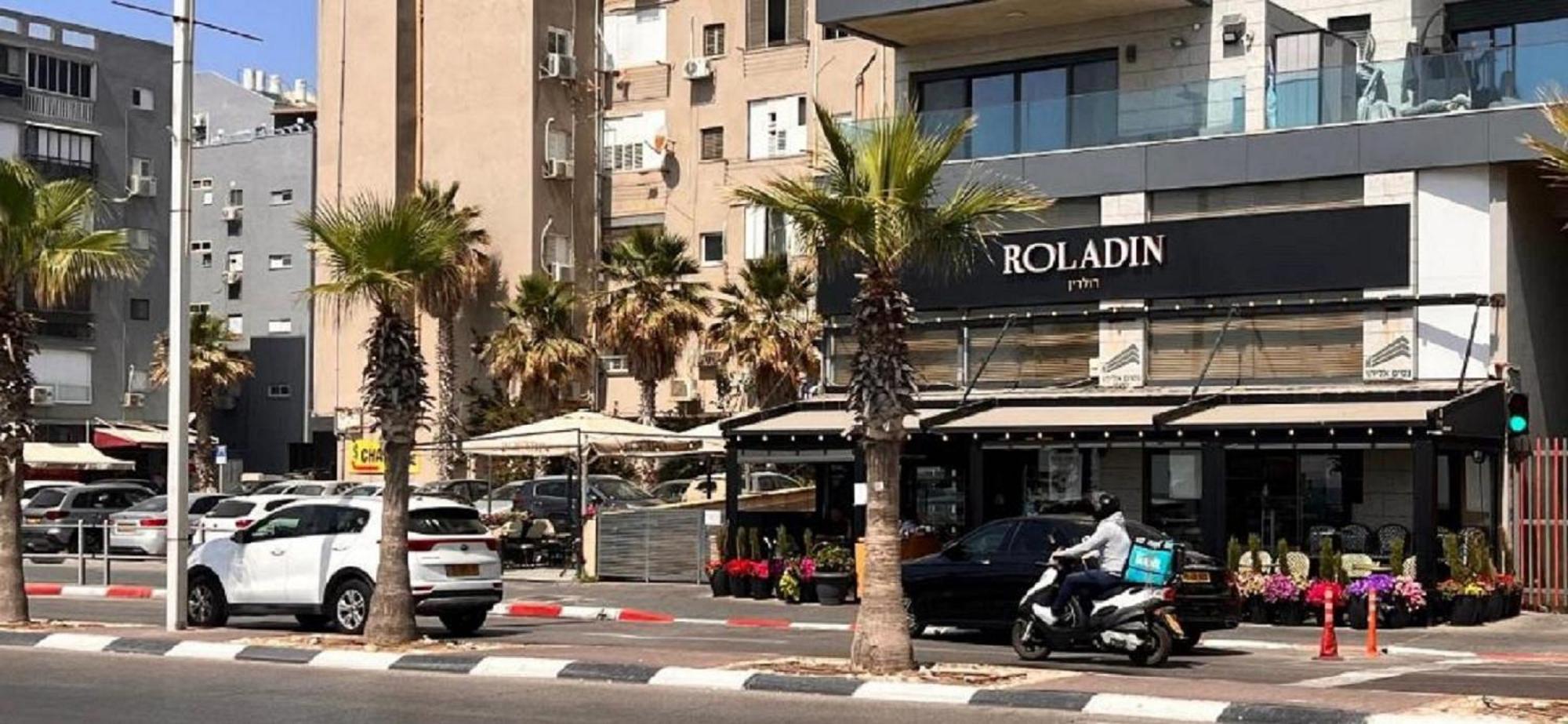 巴特亚姆דירת 5 חדרים מול הים公寓 外观 照片