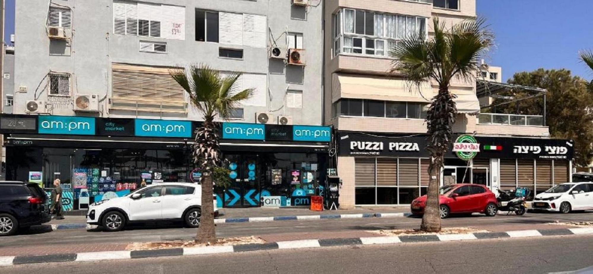 巴特亚姆דירת 5 חדרים מול הים公寓 外观 照片